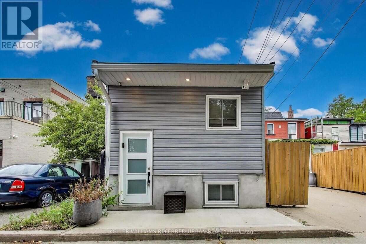 Photo principale - 225 Wallace Ave
