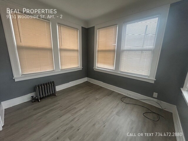 Building Photo - 9351 Woodside St