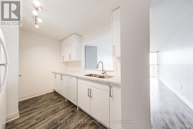 Building Photo - 4205-4205 Shipp Dr