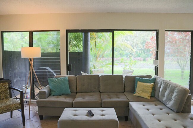 Building Photo - Maunakai 7A a furnished 2 bedroom/2 bath, ...
