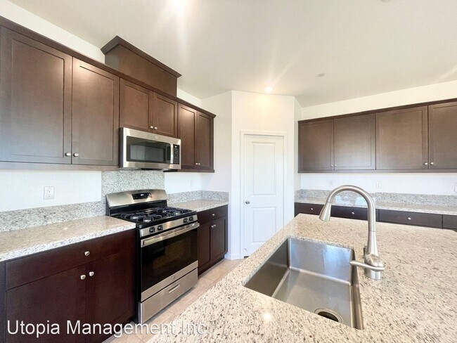 Foto del edificio - 3 br, 2 bath House - 62743 Kitetail Drive