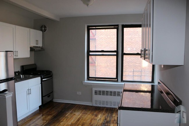 Building Photo - 3500 Snyder Ave