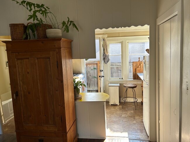 Foto del edificio - 2612 Victoria Dr