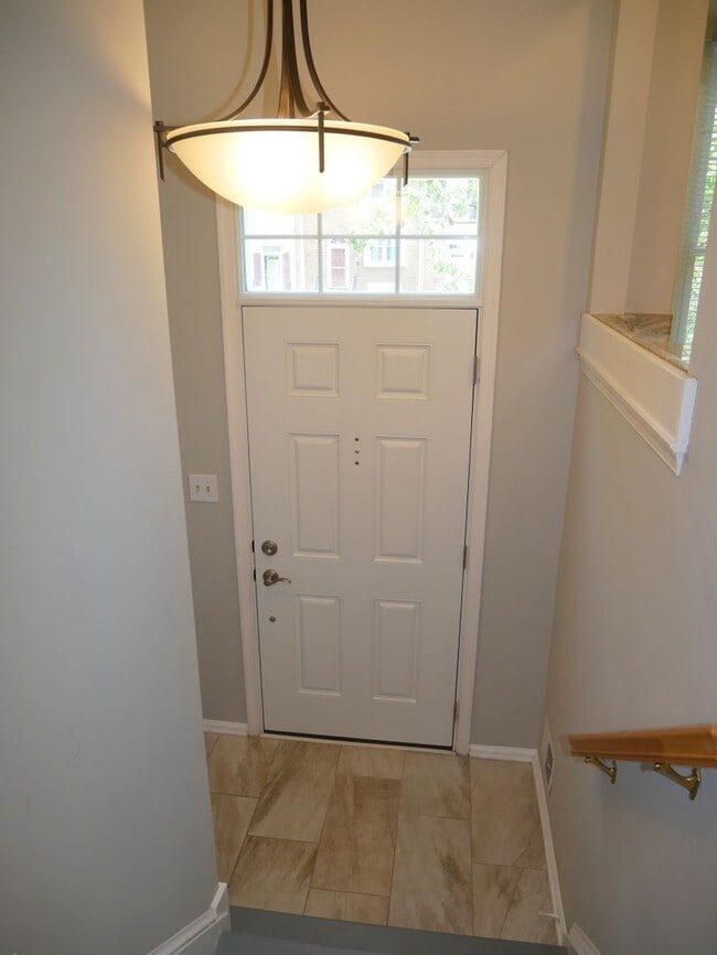 Photo - ***Bright and Beautifully Appointed 3BED/3BATH Townhome in Vienna for Rent ***