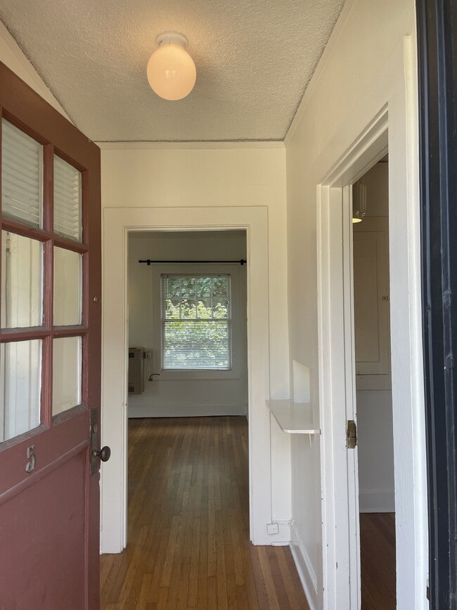 Building Photo - 1635 NW 25th Ave