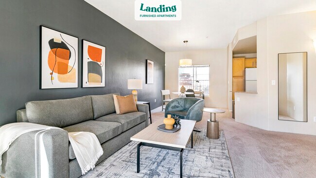 Building Photo - 10950 N La Cañada Dr