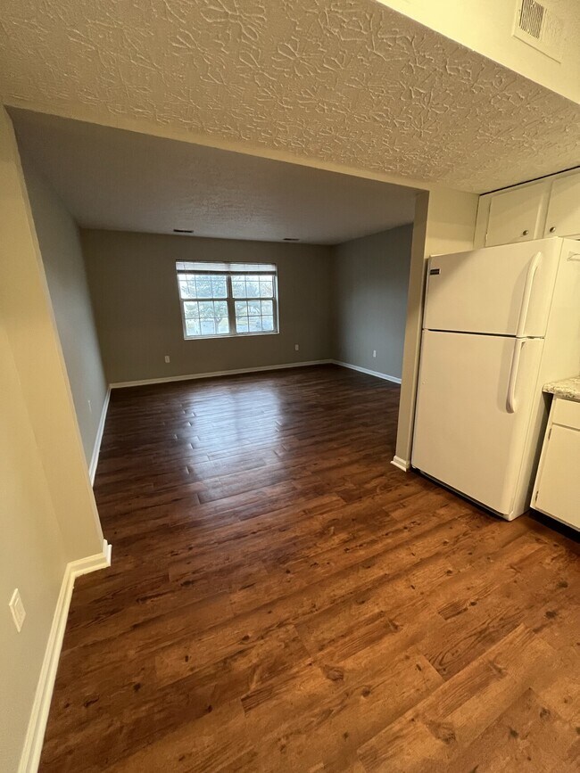 Foto del edificio - 7891 Thornfield Lane