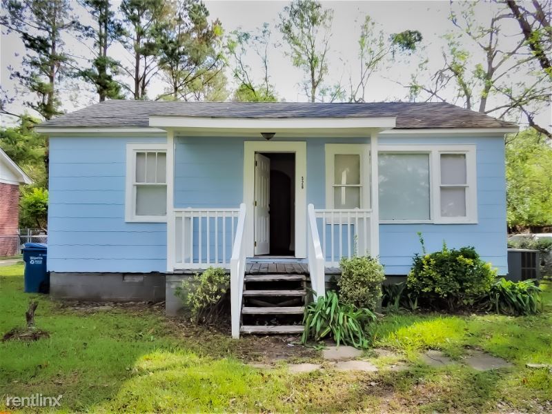 Primary Photo - 2 br, 1 bath House - 526 Manly Ave
