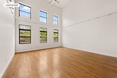 Foto principal - 241 Bedford Ave