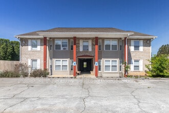 Building Photo - 519 Evelyn Ave