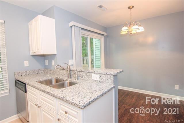 Foto del edificio - 6351 Windsor Gate Ln