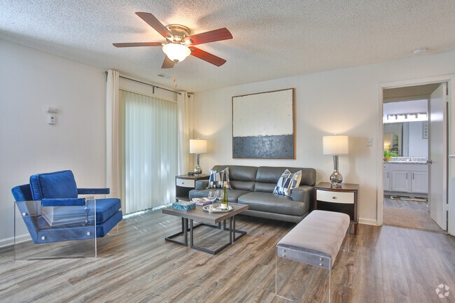 Building Photo - Gleneagle Apartments