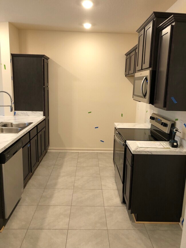Building Photo - 86424 Shortline Cir