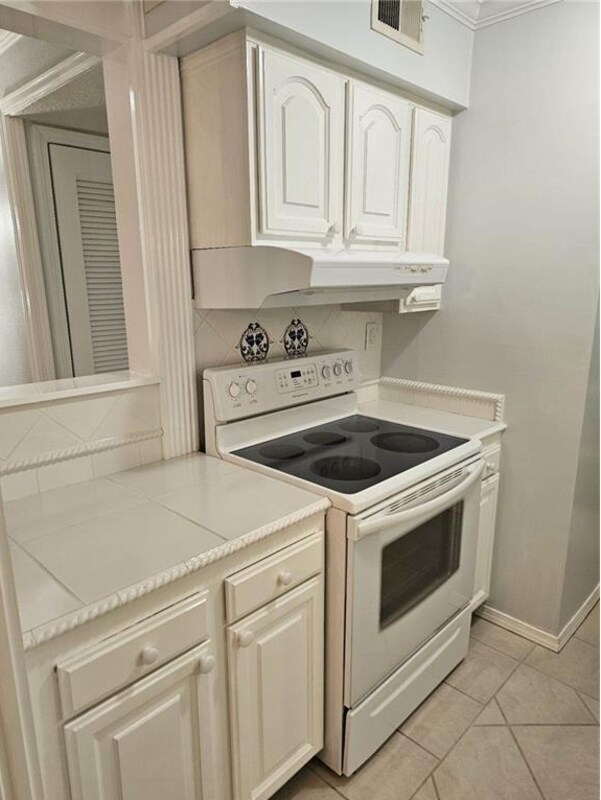 Foto del edificio - 1251 Henckley Ave