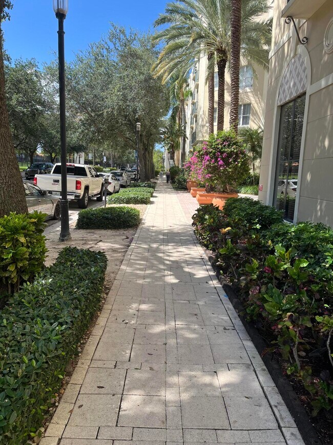 Foto del edificio - 630 S Sapodilla Ave