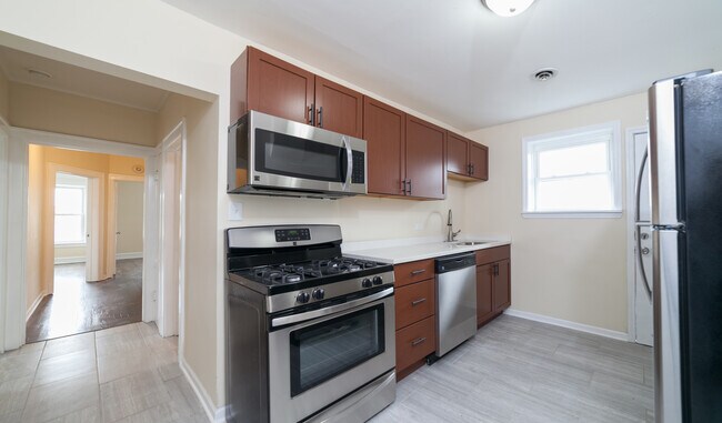 Building Photo - 3081 S Lock St