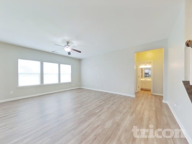 Building Photo - 6909 Barefoot Forest Dr