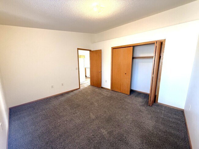 Building Photo - 310 Scheidler Rd