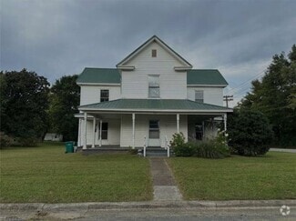 Building Photo - 302 Dahl St