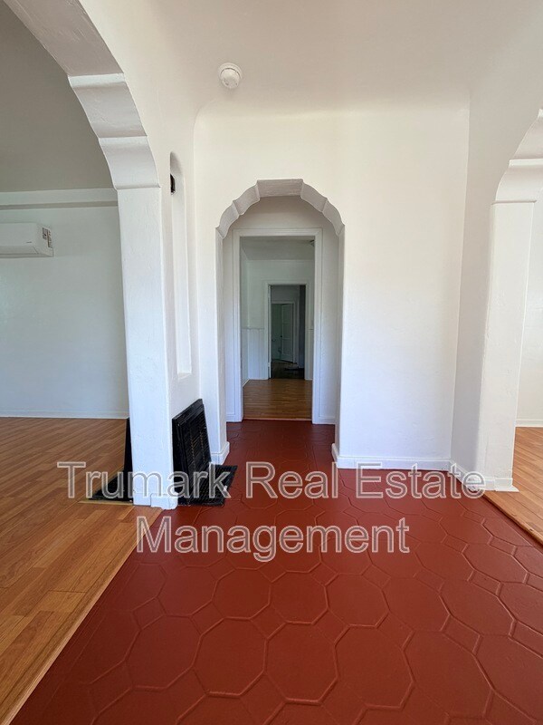 Foto del edificio - 729 South St