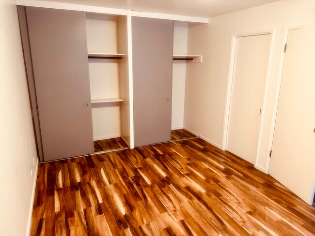 Foto del edificio - 7609 Oakmont Dr