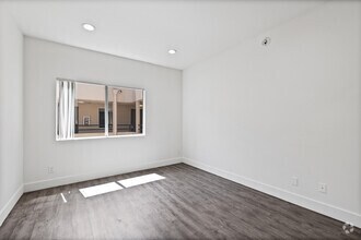 2BD, 2BA - 1,100SF - Second Bedroom - Hoover Hilltop