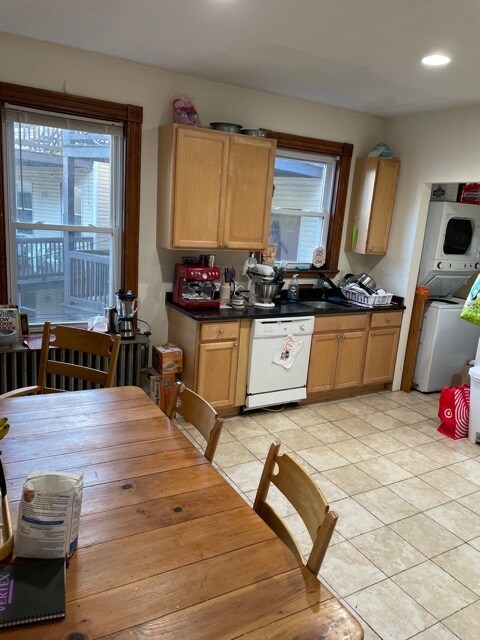Primary Photo - 121 Calumet St