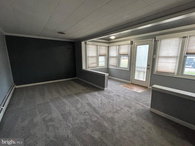 Building Photo - 110 Trevanion Rd
