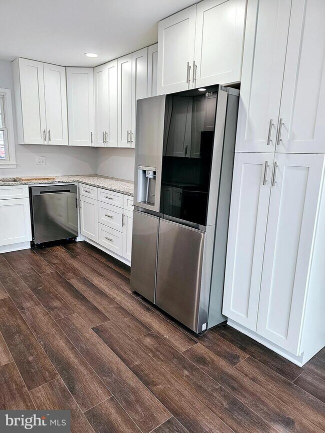 Foto del edificio - 4120 Meadow Hill Ln