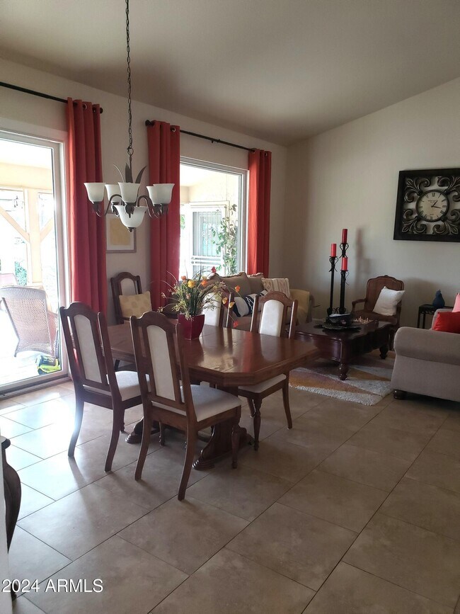 Foto del edificio - 13319 W Crown Ridge Dr