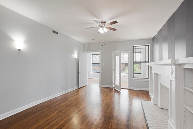 Foto del edificio - 7702 N Marshfield Ave
