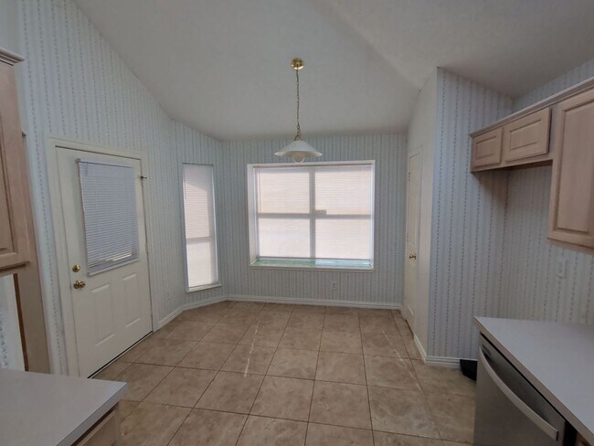 Foto del edificio - 4819 Brady Ct