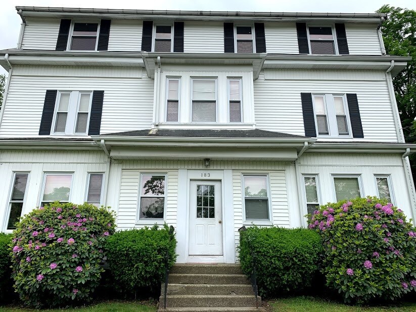 Foto principal - 183 Front St