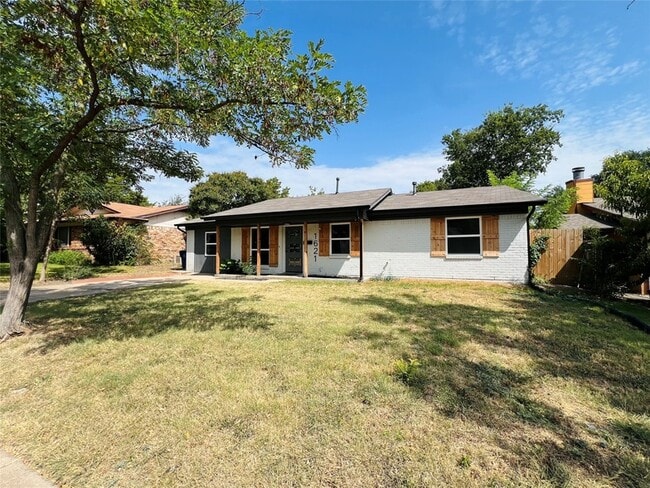 Photo - 1621 Running River Rd House