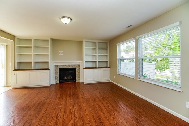 Foto del edificio - 6807 Willow Bloom Dr