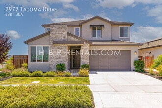 Building Photo - 2972 Tacoma Dr