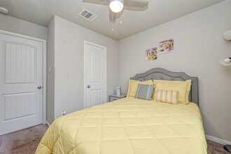 Building Photo - 9722 Cargill St