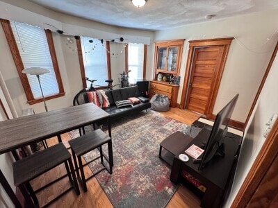 Building Photo - 96 Conwell Ave