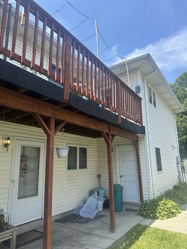 Deck - 246 Lee St