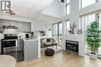 Building Photo - 1238 Richards St