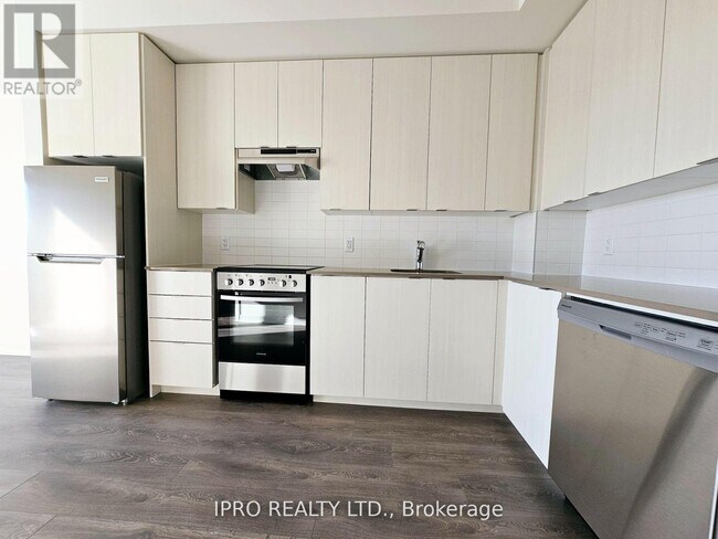 Building Photo - 62-362 Sky Harbour Dr