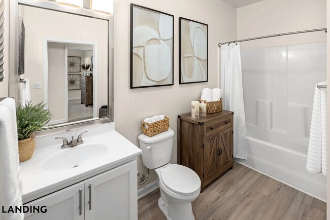 Foto del edificio - 9015 Kings Grant Dr