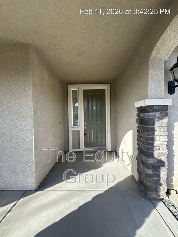 Foto del edificio - 4418 W Robin Ave