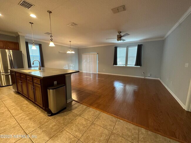 Foto del edificio - 12173 Hatherden Ct