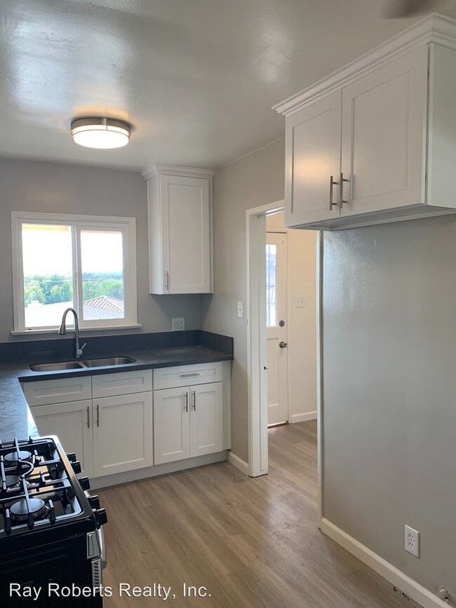 Foto del edificio - 5536-5542 Via Corona St