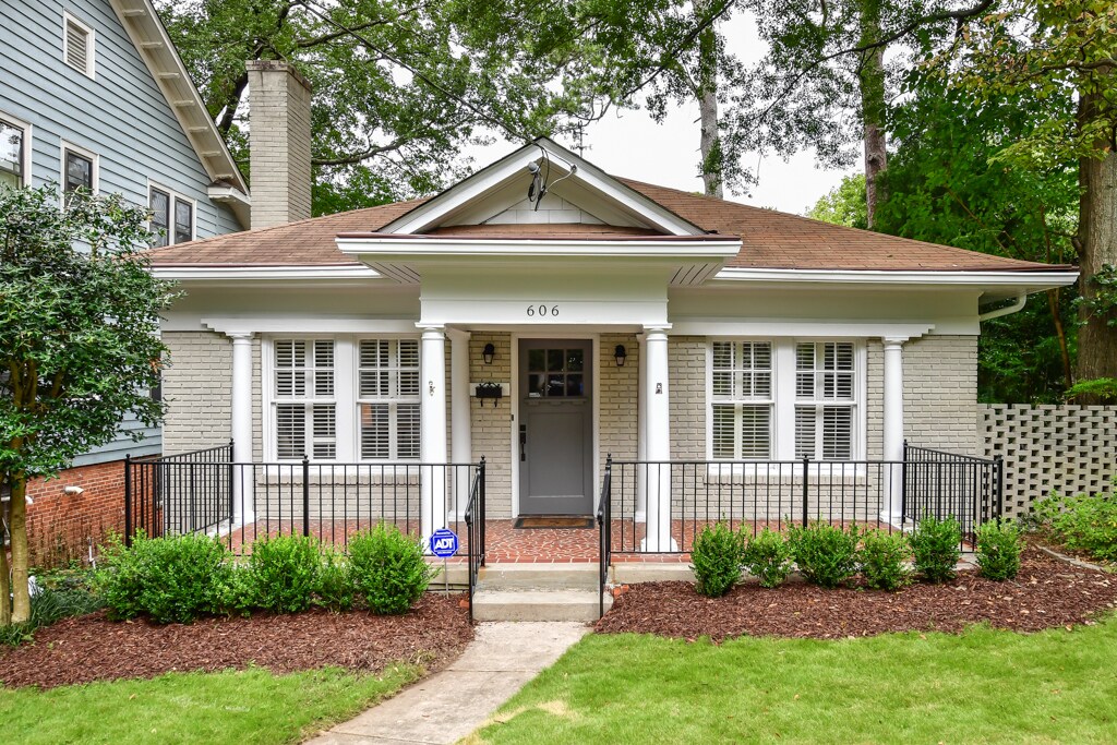 Primary Photo - 606 Clifton Rd NE