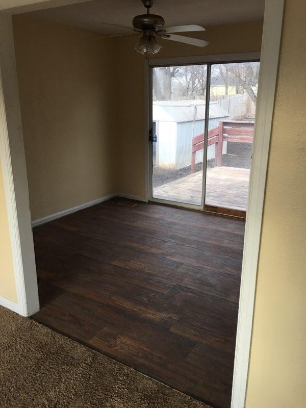 Foto del edificio - 950 N Old Manor Rd