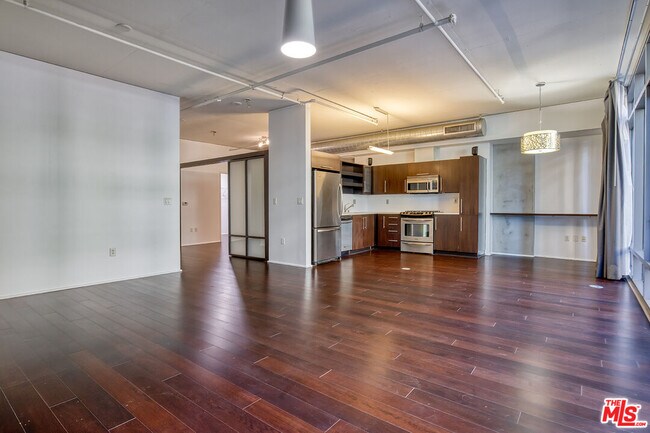 Foto del edificio - 1100 S Hope St