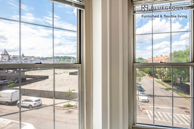 Foto del edificio - 1284 Beacon St