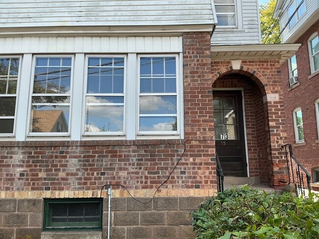 Building Photo - 73 Stack St